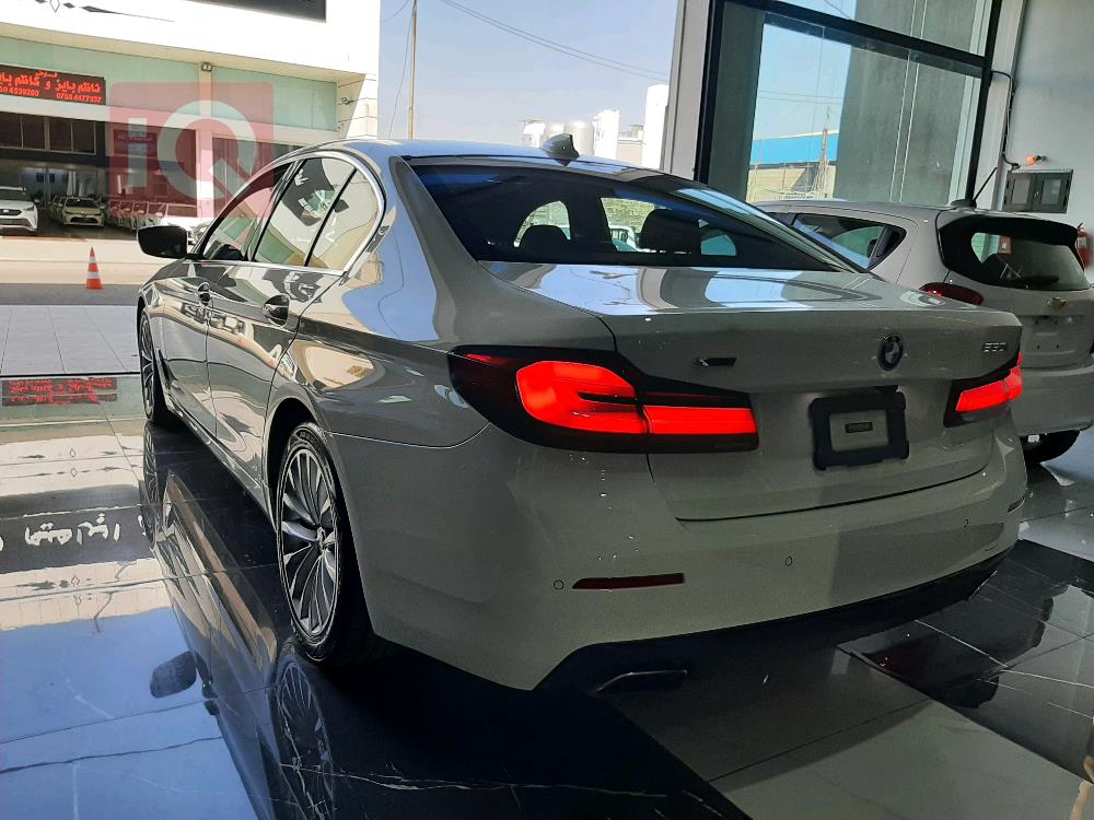 بی ئێم دەبڵیو سیریەس 5